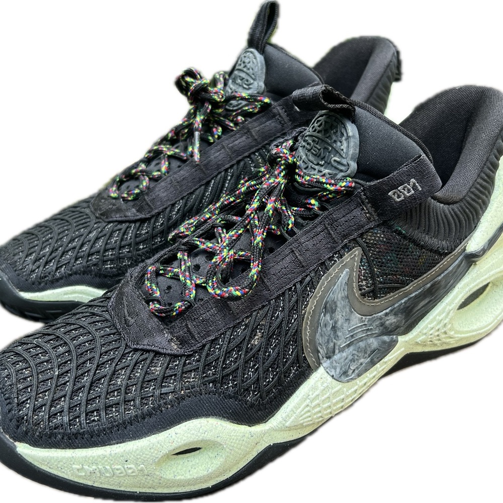 Men’s Size 8 Nike Cosmic Unity green glow black volt basketball sneakers